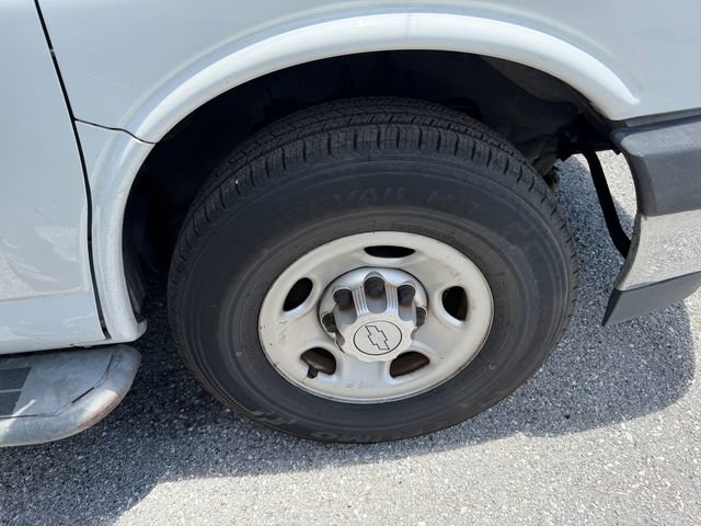Used 2019 Chevrolet Express 2500 w/ Driver Convenience Package RWD image 10