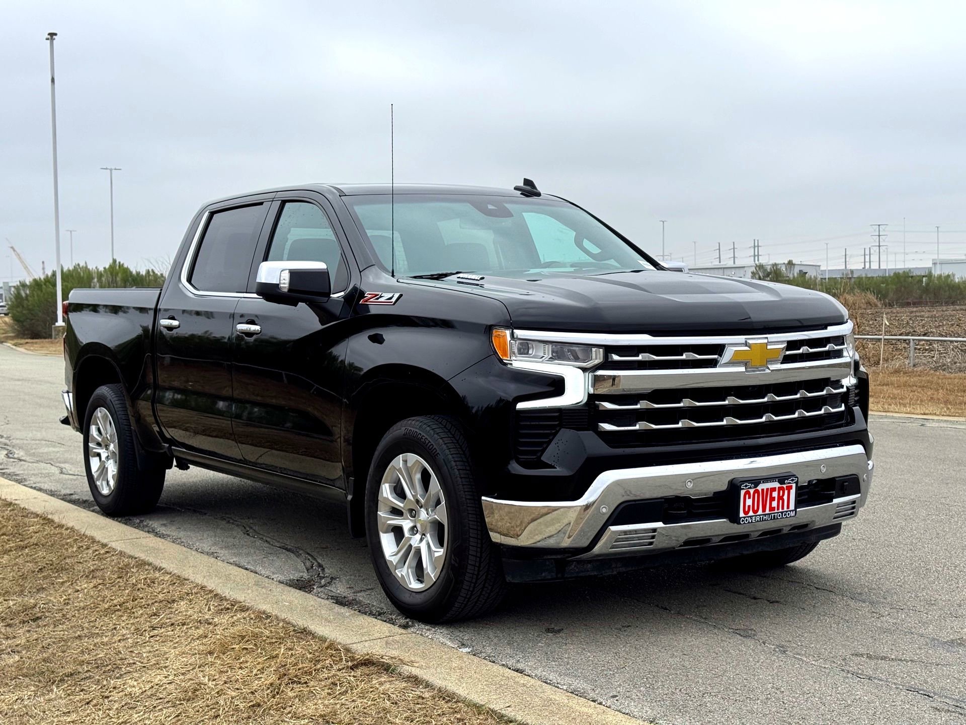 Used 2024 Chevrolet Silverado 1500 LTZ w/ Z71 Off-Road Package image 5