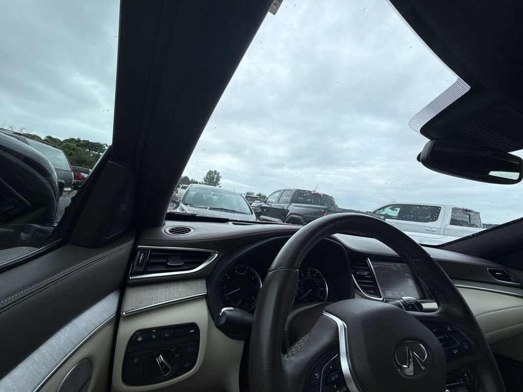 Used 2019 INFINITI QX50 Essential w/ Sensory Package AWD/4WD image 24