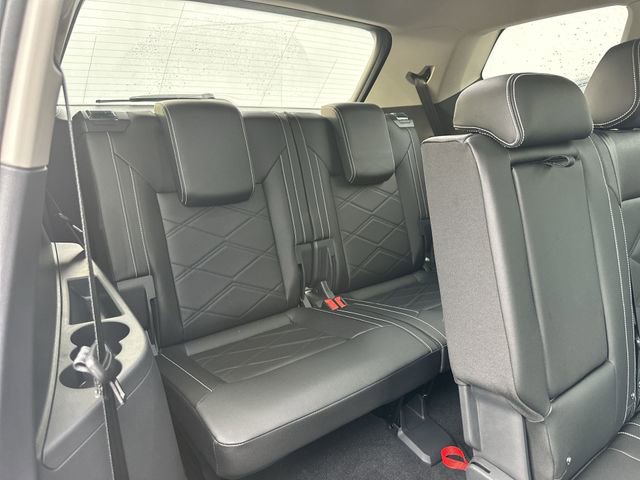 New 2025 Volkswagen Atlas SE image 20