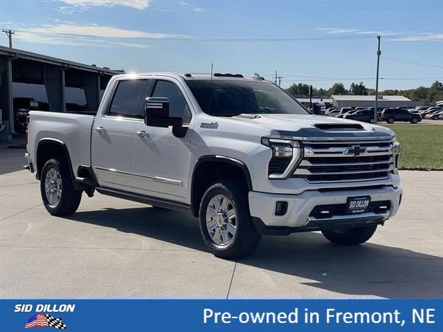 Certified 2025 Chevrolet Silverado 2500 High Country w/ Technology Package AWD/4WD image 4