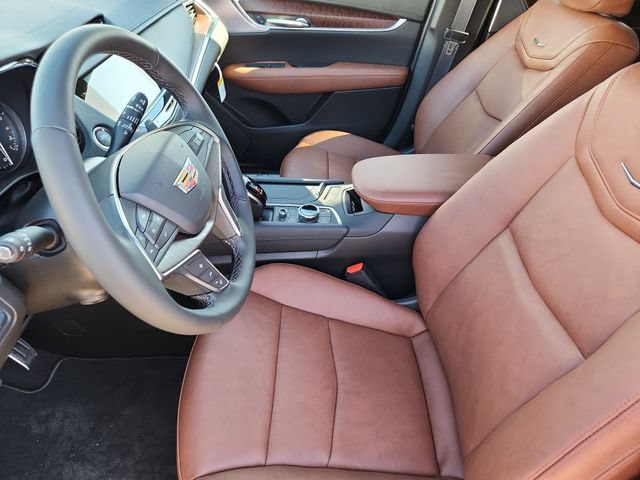 New 2025 Cadillac XT5 Sportv w/ Technology Package AWD/4WD image 10