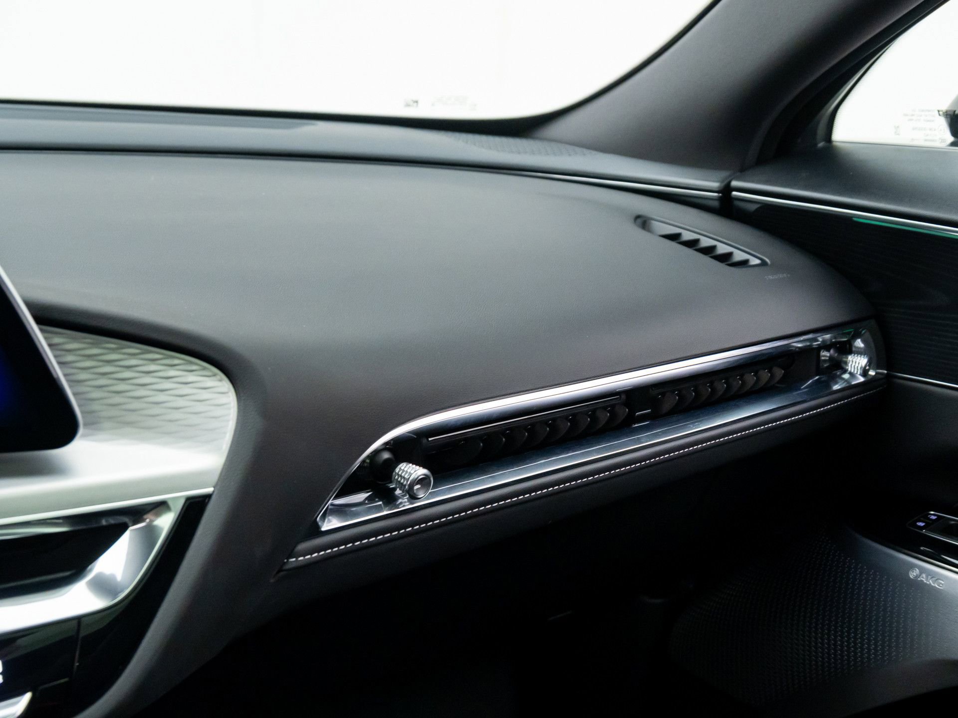 Certified 2024 Cadillac Lyriq Luxury w/ LPO, Floor Liner Package image 30