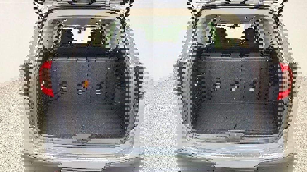 Used 2023 Subaru Ascent Limited AWD/4WD image 40