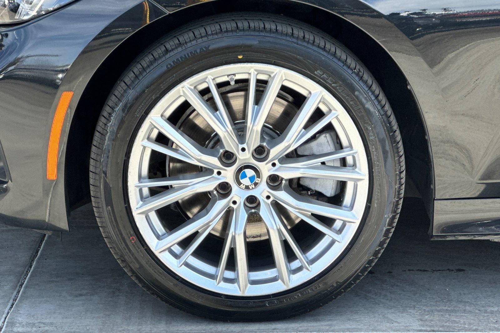 Used 2023 BMW 330i xDrive Sedan w/ Driving Assistance Package AWD/4WD image 26