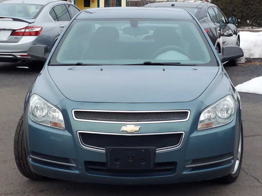 Used 2009 Chevrolet Malibu LS FWD image 2