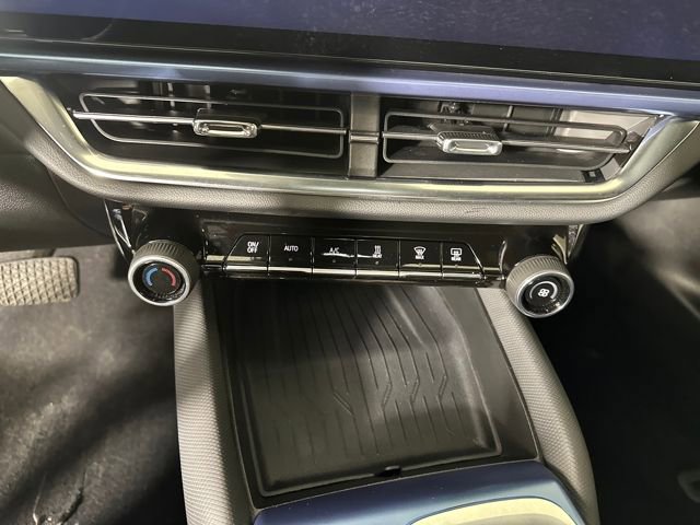 Used 2024 Chevrolet Equinox EV LT w/ Active Safety Package 3 image 23