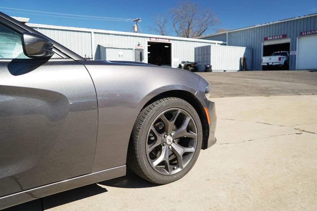 Used 2019 Dodge Charger R/T RWD image 12