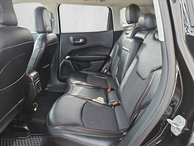 Used 2019 Jeep Compass Trailhawk AWD/4WD image 15