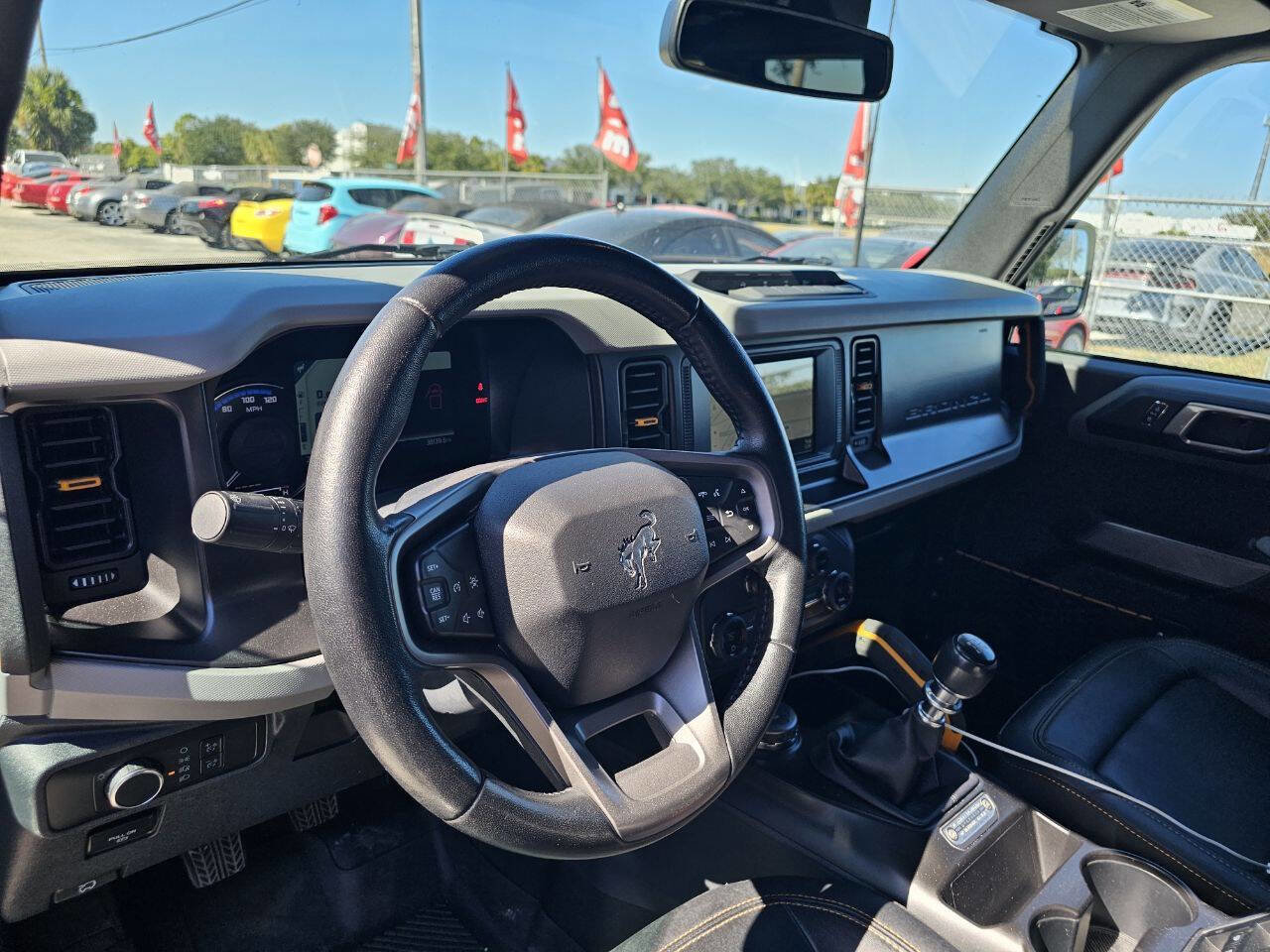 Used 2023 Ford Bronco Badlands image 25