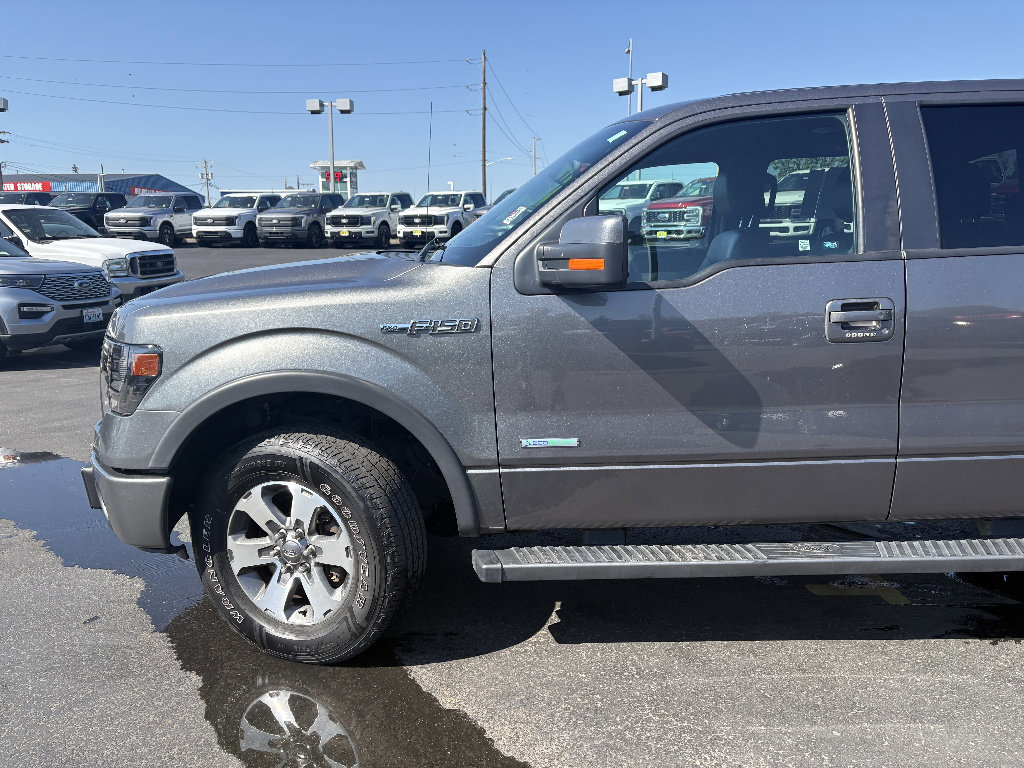 Used 2014 Ford F150 FX4 w/ Equipment Group 402A Luxury AWD/4WD image 11