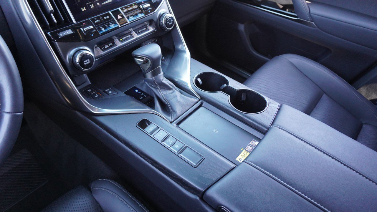 Used 2023 Lexus LX 600 4WD w/ Appearance Package image 20