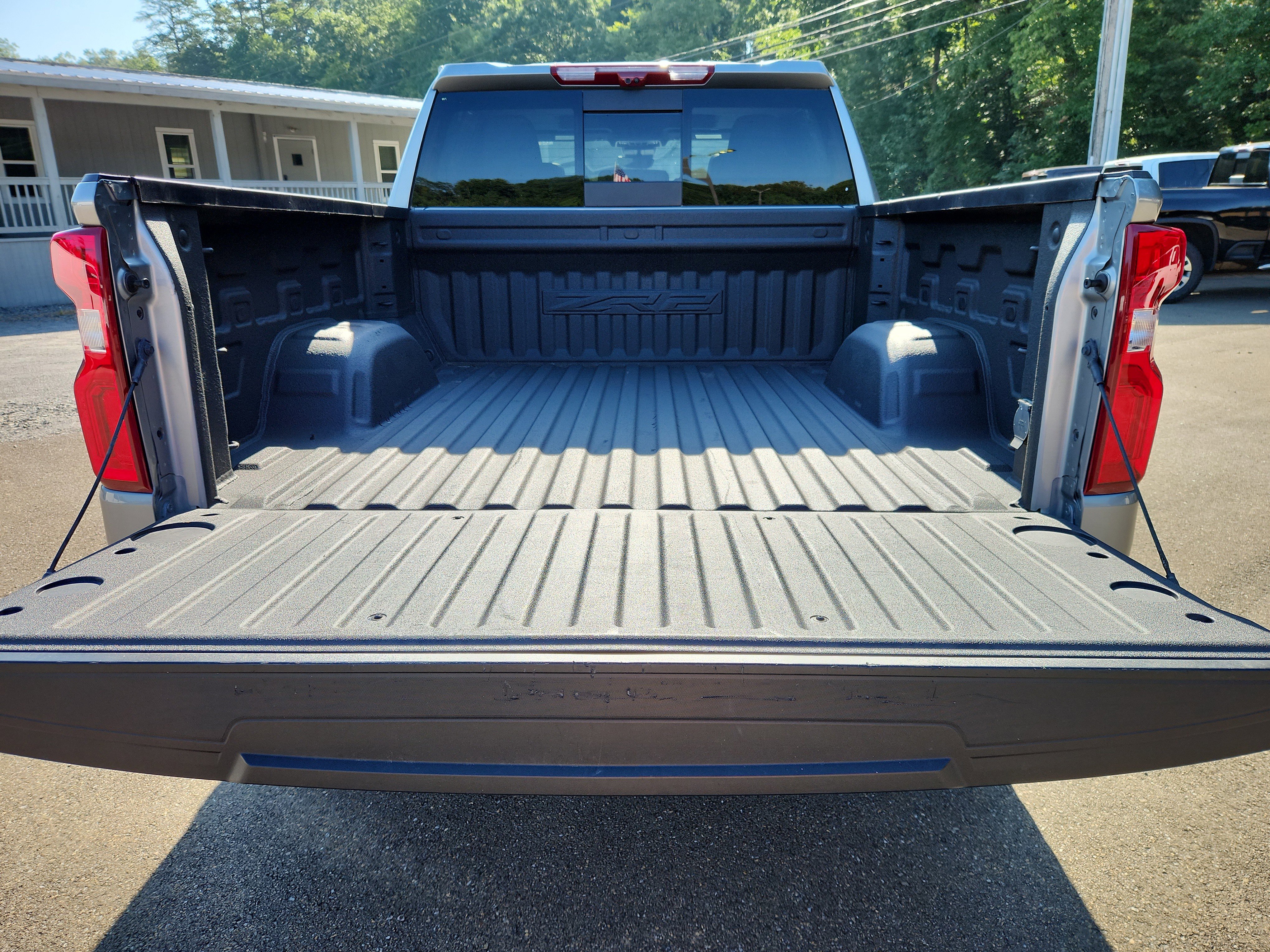 Used 2024 Chevrolet Silverado 1500 ZR2 w/ Technology Package image 52
