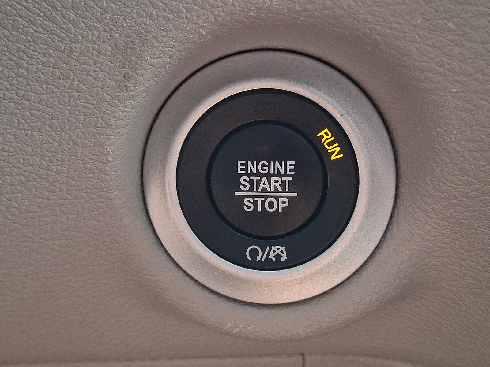 Used 2024 Chrysler Pacifica Touring-L FWD image 20