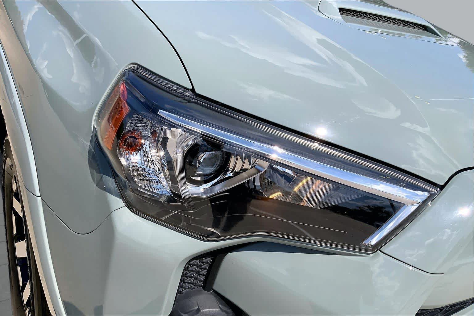 Used 2023 Toyota 4Runner TRD Off-Road AWD/4WD image 26