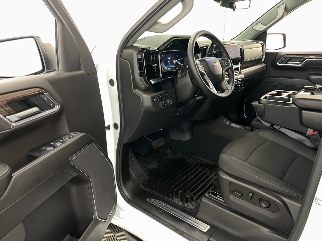 Certified 2025 Chevrolet Silverado 1500 LT image 21