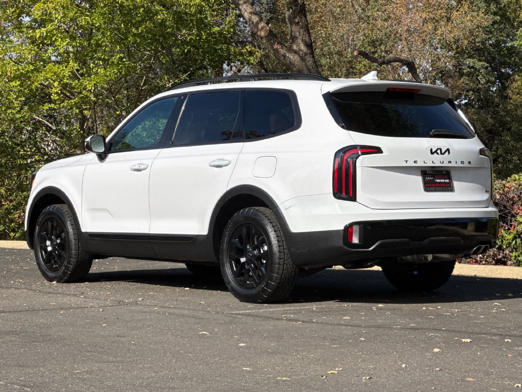 Used 2025 Kia Telluride AWD image 7
