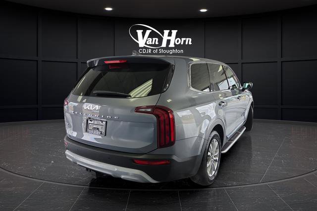 Used 2022 Kia Telluride LX AWD/4WD image 3