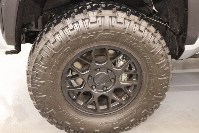 New 2025 Toyota Tacoma TRD Off-Road AWD/4WD image 7