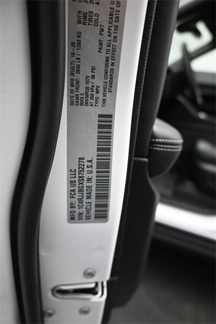 New 2025 Jeep Grand Cherokee L Limited w/ Black Appearance Package image 15