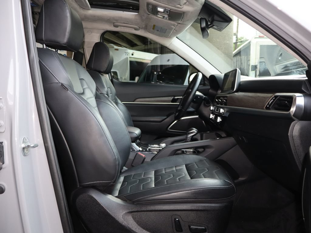 Used 2022 Kia Telluride SX w/ SX Prestige Package AWD/4WD image 21