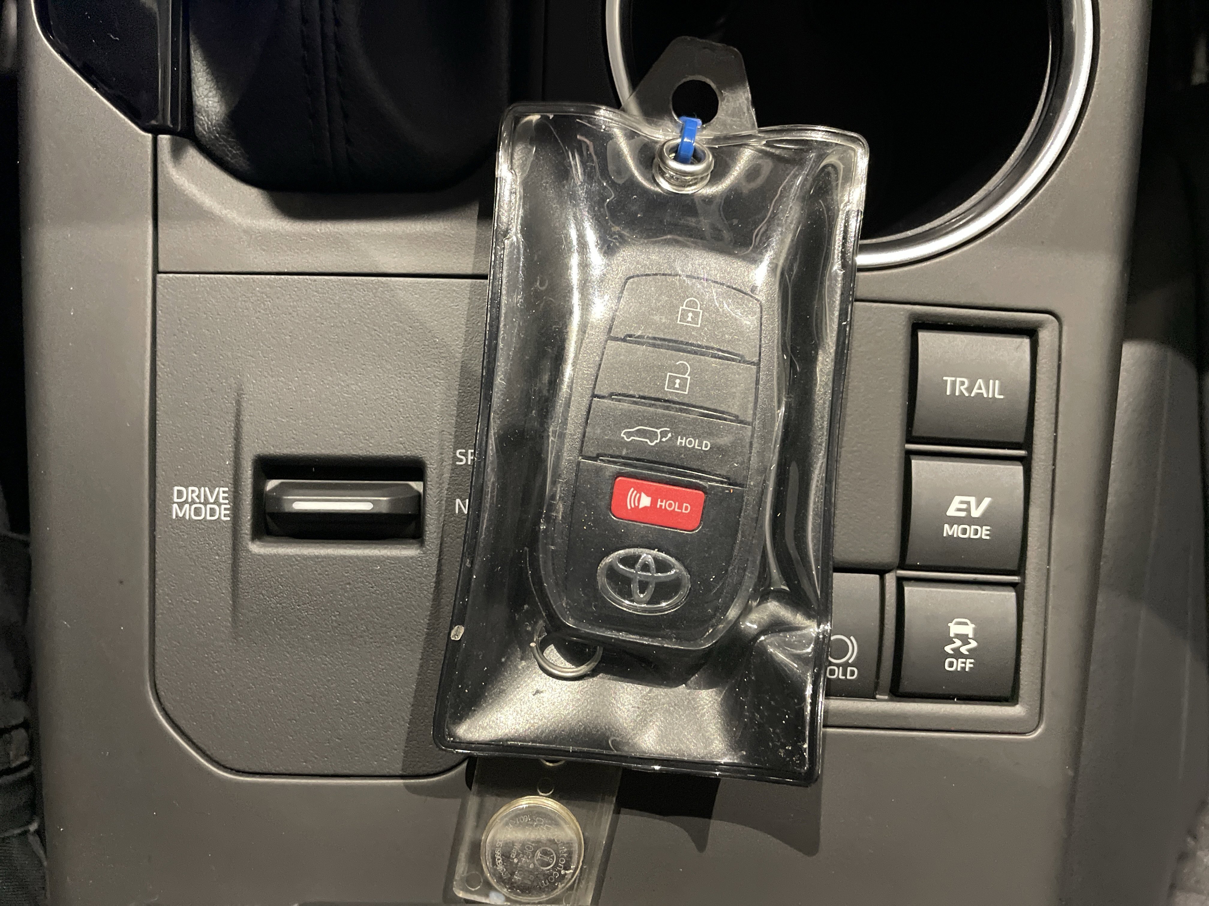 Used 2025 Toyota Highlander XLE image 41