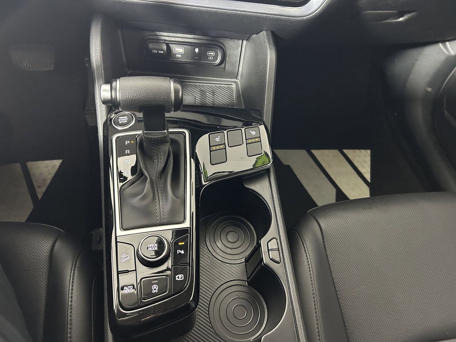 Certified 2024 Kia Sportage EX image 28