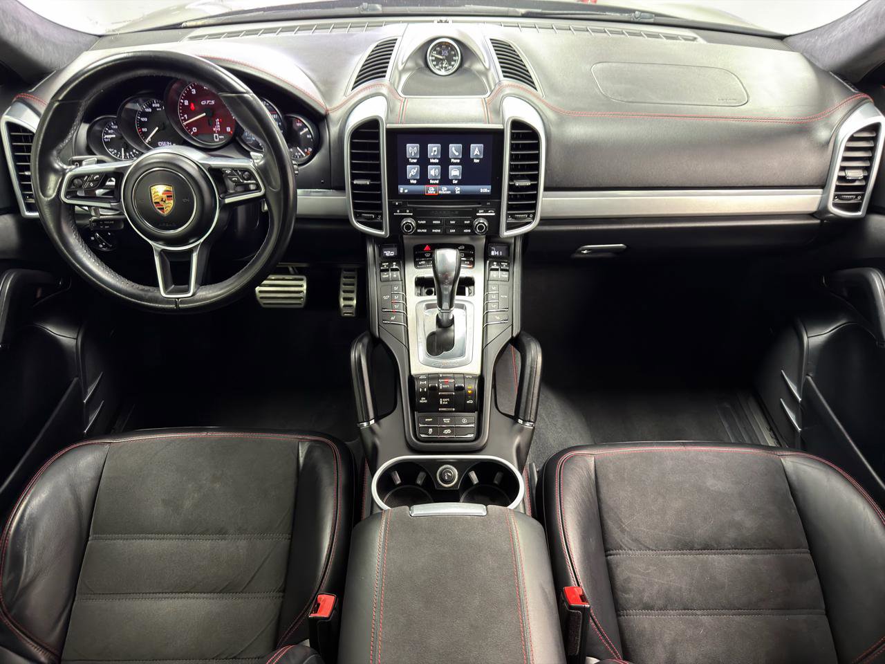 Used 2017 Porsche Cayenne GTS AWD/4WD image 30