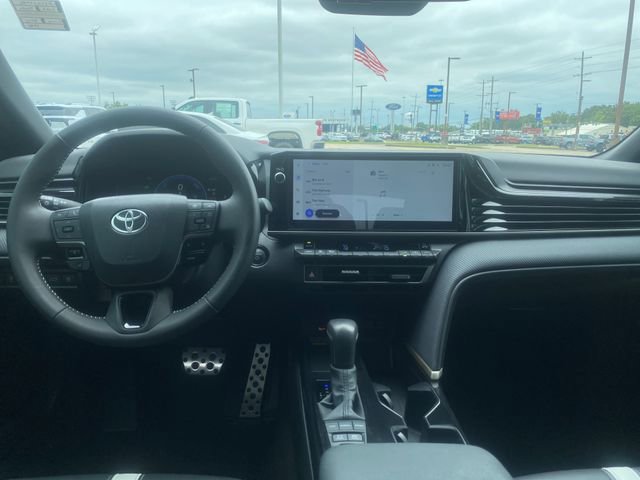 Used 2025 Toyota Camry SE w/ Multimedia Upgrade Package FWD image 15