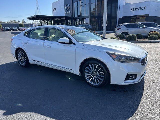 Used 2017 Kia Cadenza Technology image 1