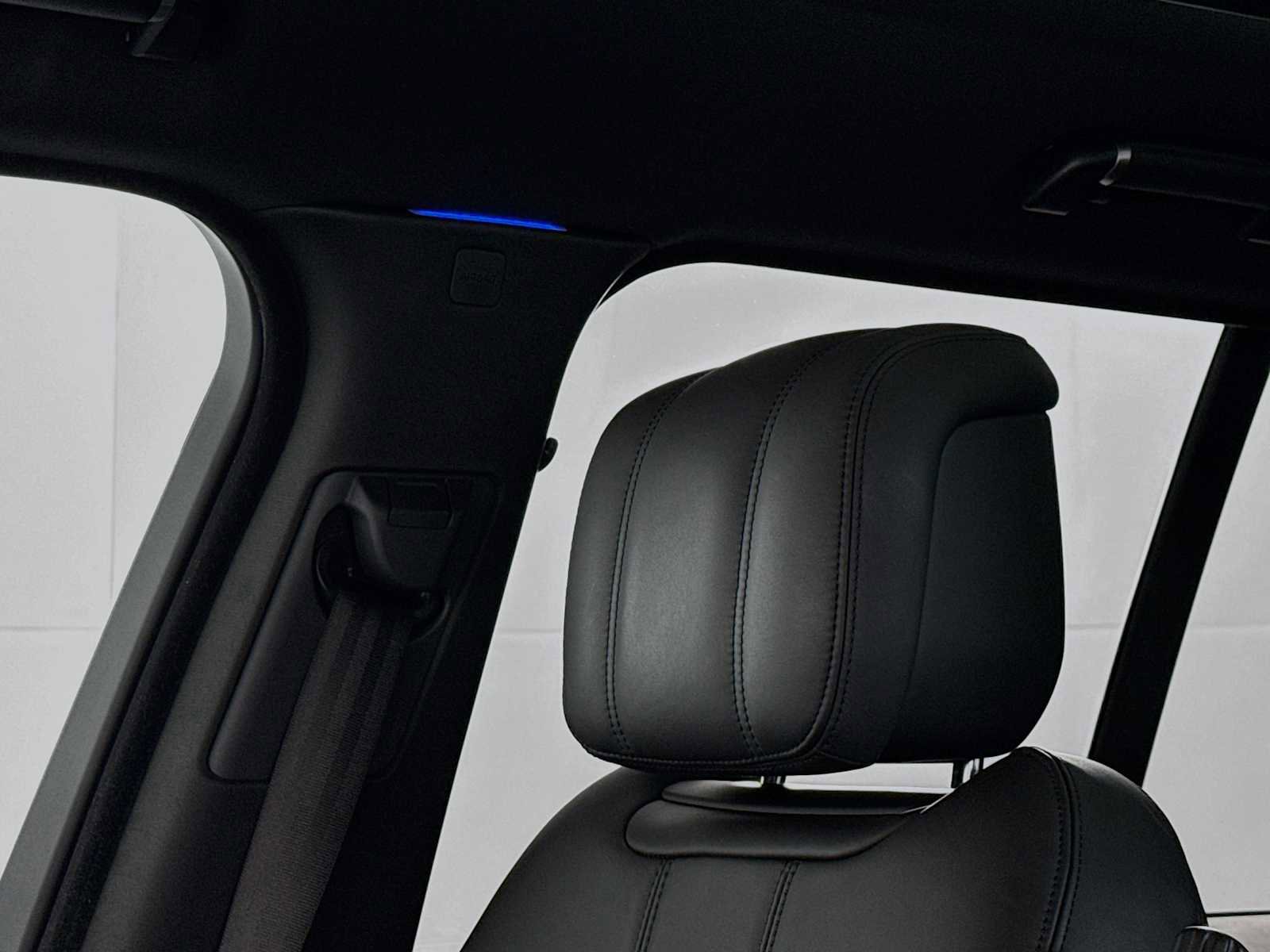 Used 2022 Land Rover Range Rover P525 Westminster Edition image 35