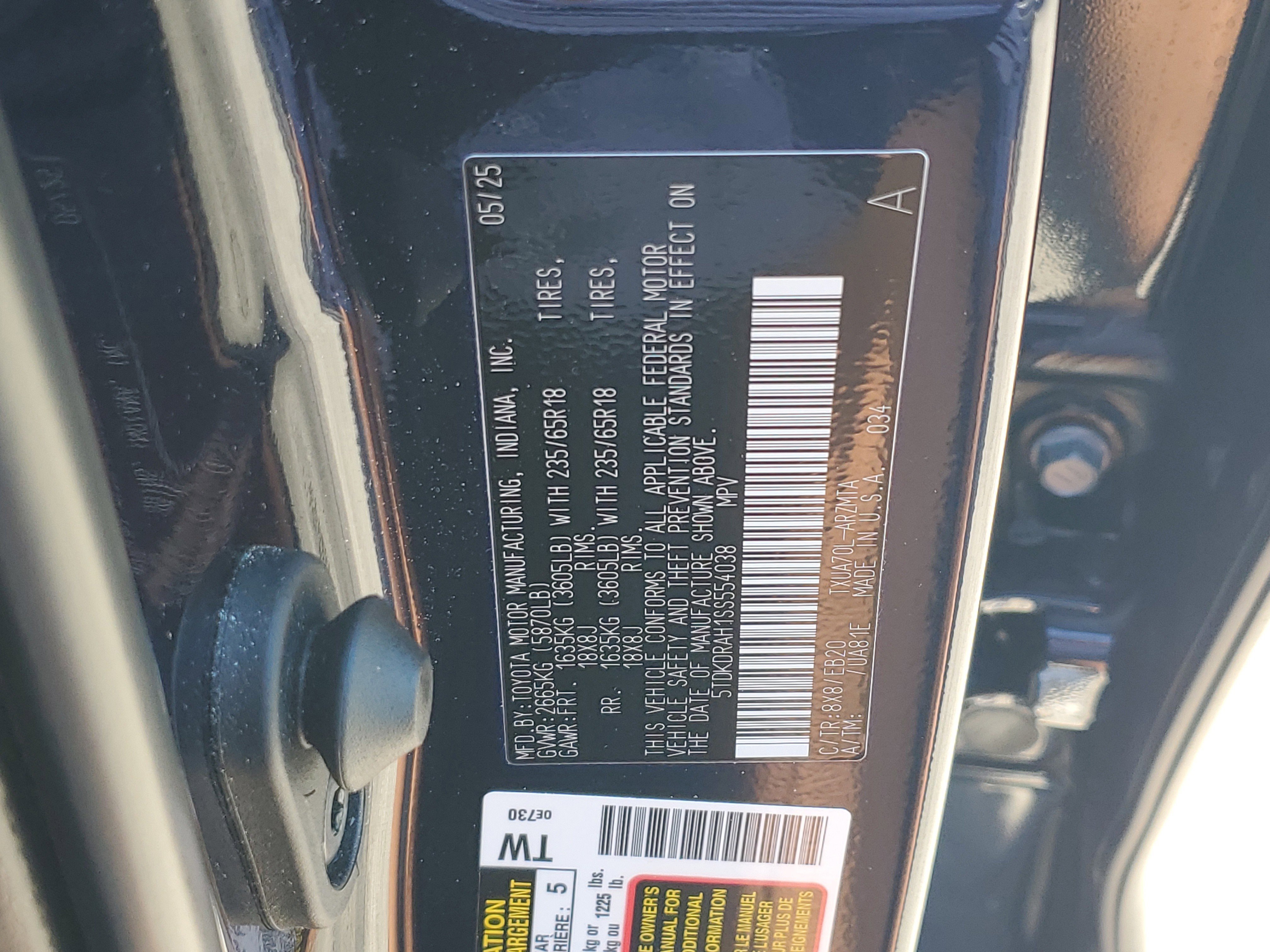 Used 2025 Toyota Highlander XLE FWD image 26