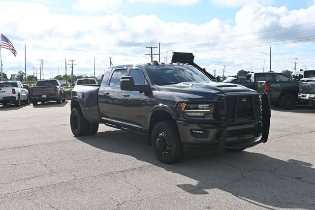 Used 2024 RAM 3500 Limited AWD/4WD image 5