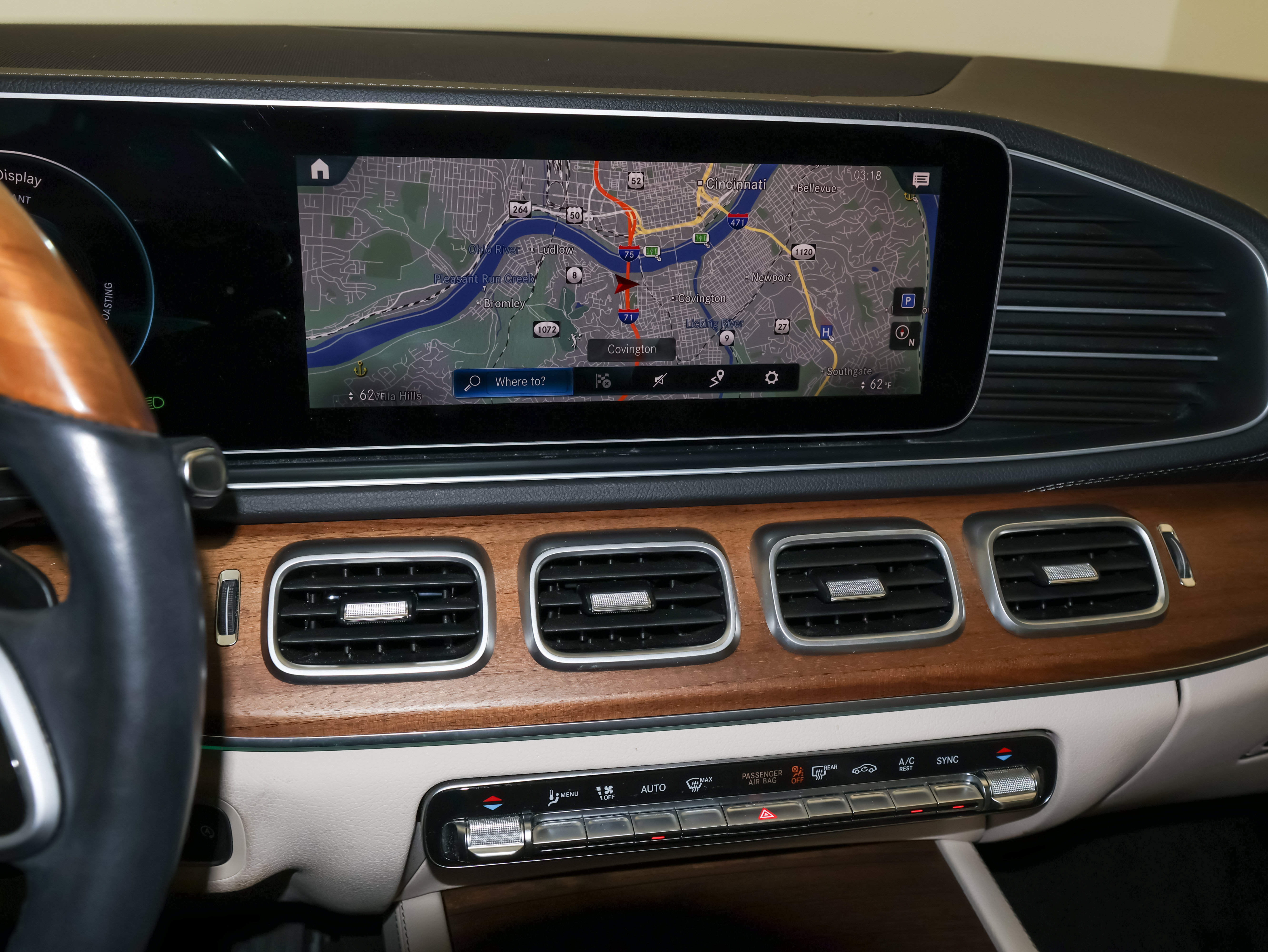 Used 2021 Mercedes-Benz GLS 450 4MATIC image 32