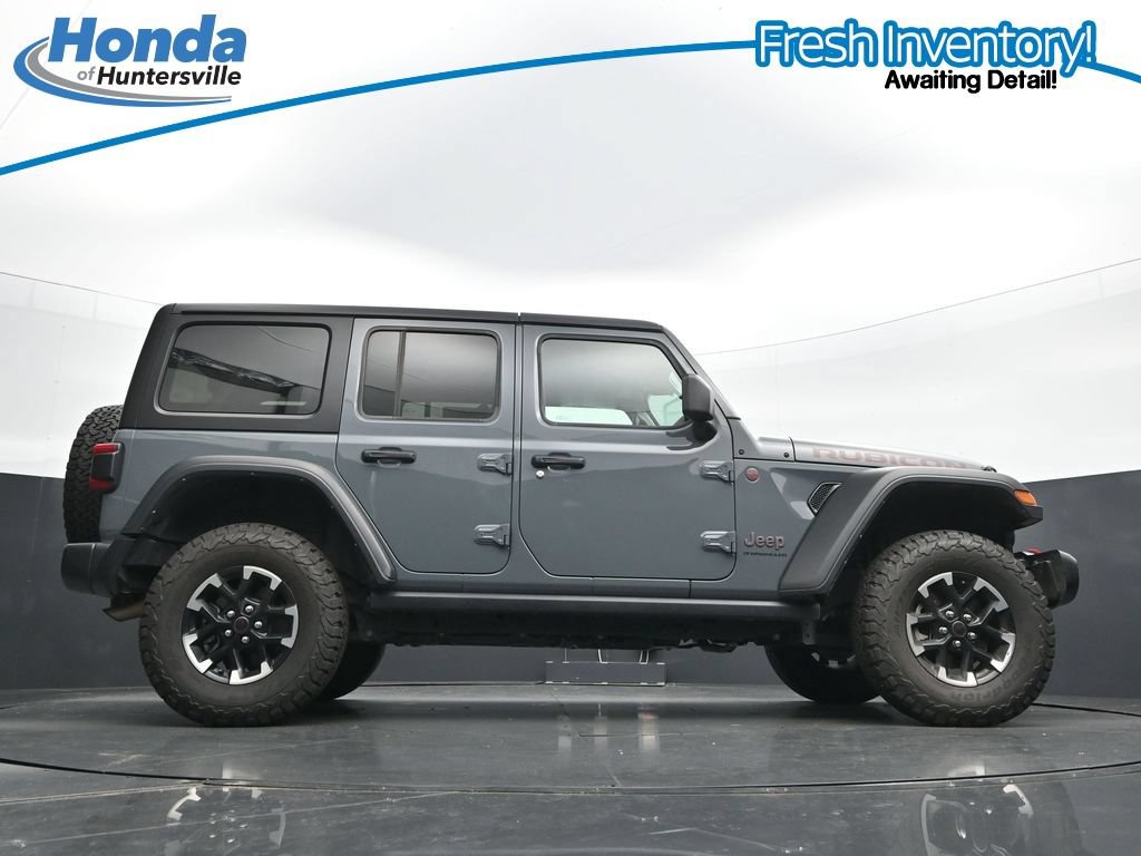 Used 2025 Jeep Wrangler Unlimited Rubicon AWD/4WD image 33