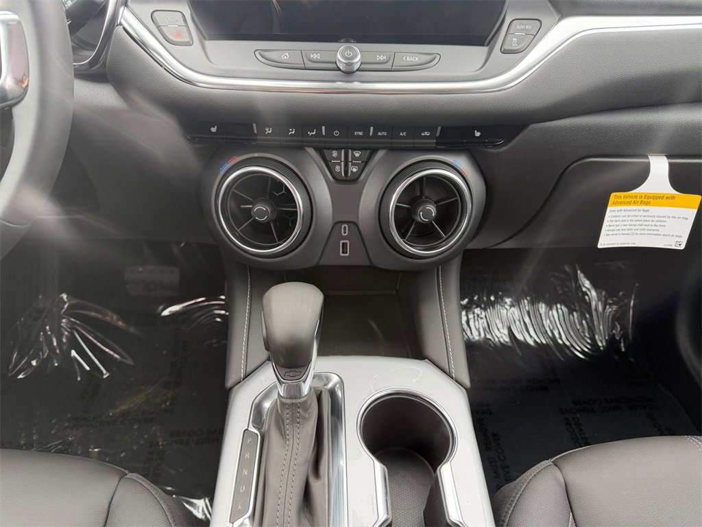 New 2026 Chevrolet Blazer LT image 11