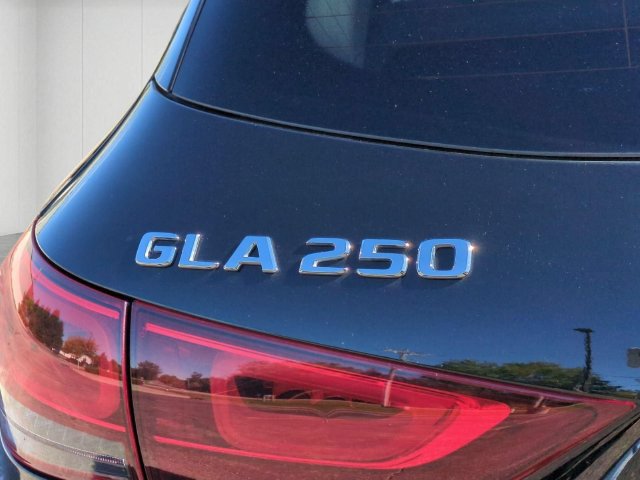 Used 2022 Mercedes-Benz GLA 250 4MATIC image 10