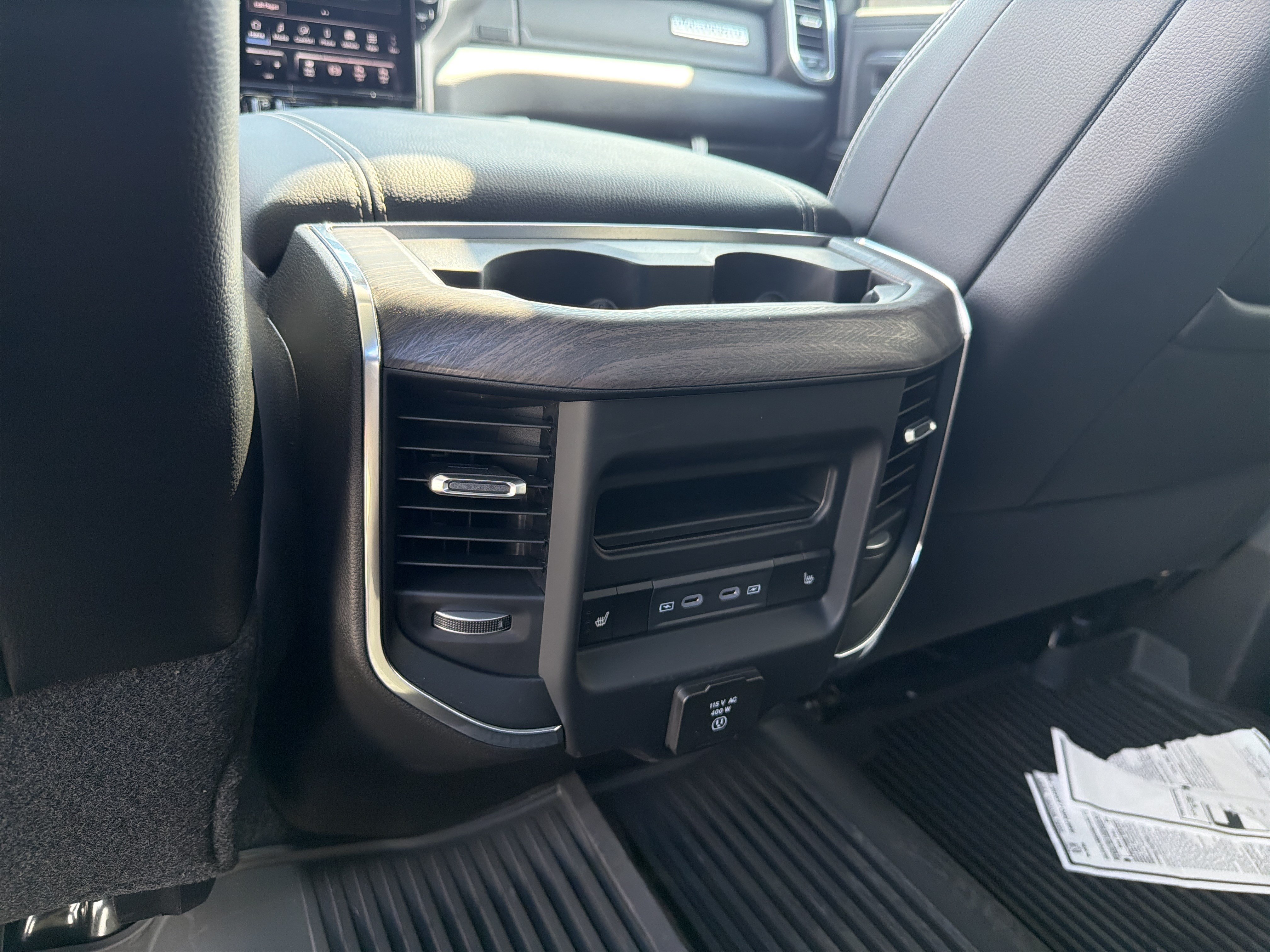 New 2026 RAM 3500 Laramie AWD/4WD image 13