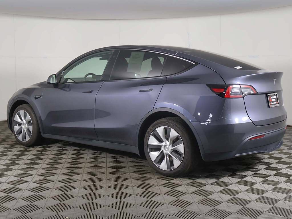 Used 2023 Tesla Model Y Long Range AWD/4WD image 13