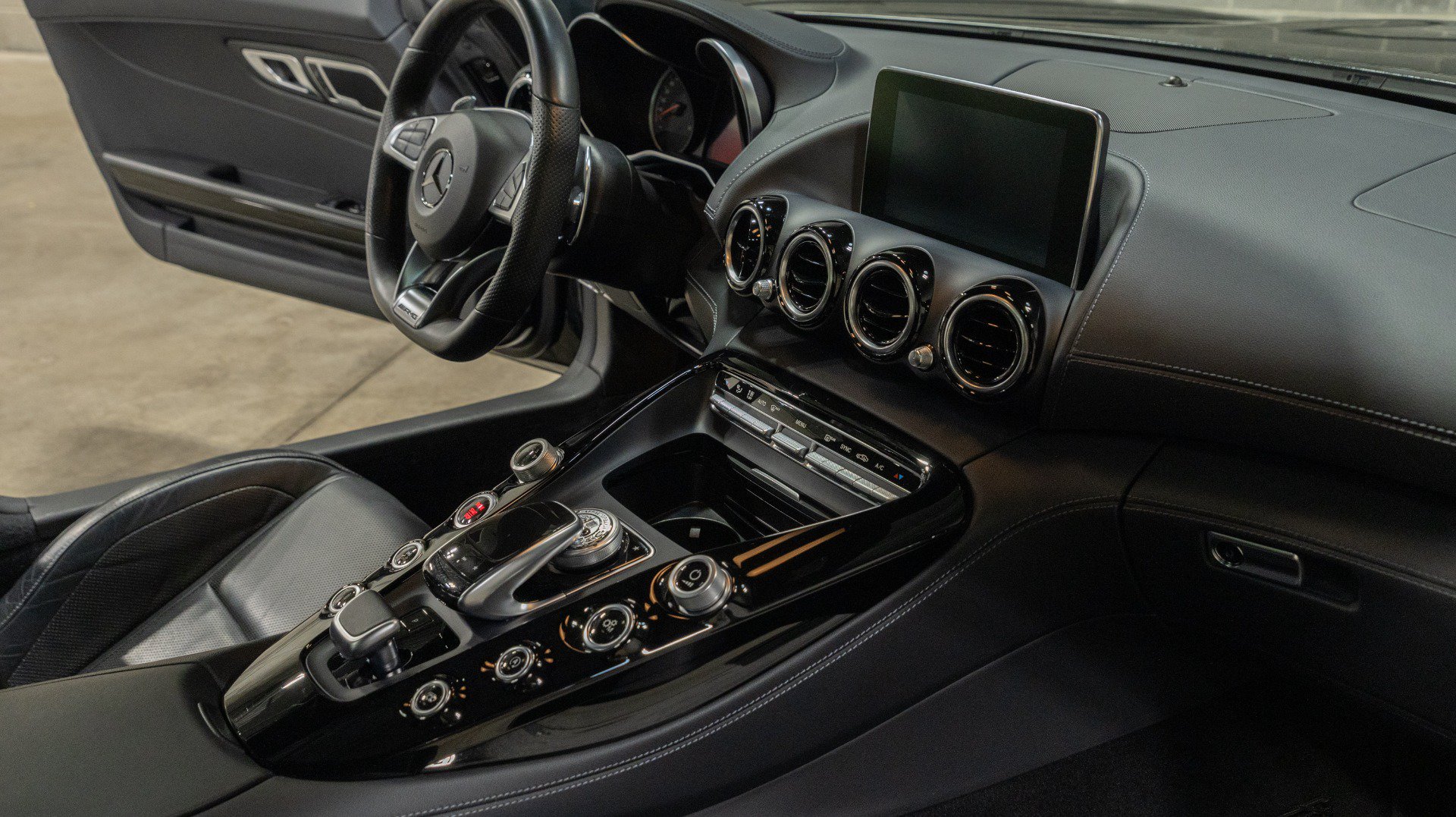 Used 2019 Mercedes-Benz AMG GT Coupe image 54