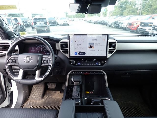 Used 2025 Toyota Tundra Limited AWD/4WD image 13