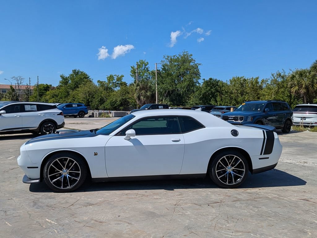 Used 2016 Dodge Challenger R/T Scat Pack RWD image 5
