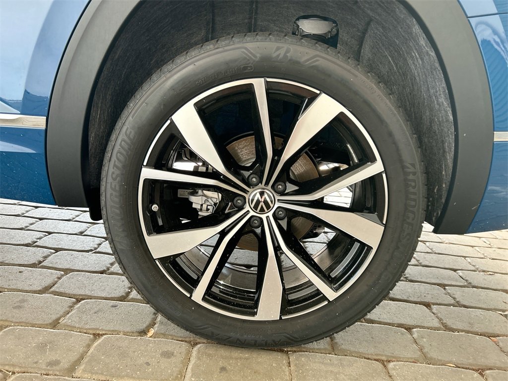 New 2025 Volkswagen Atlas SEL Premium R-Line image 54