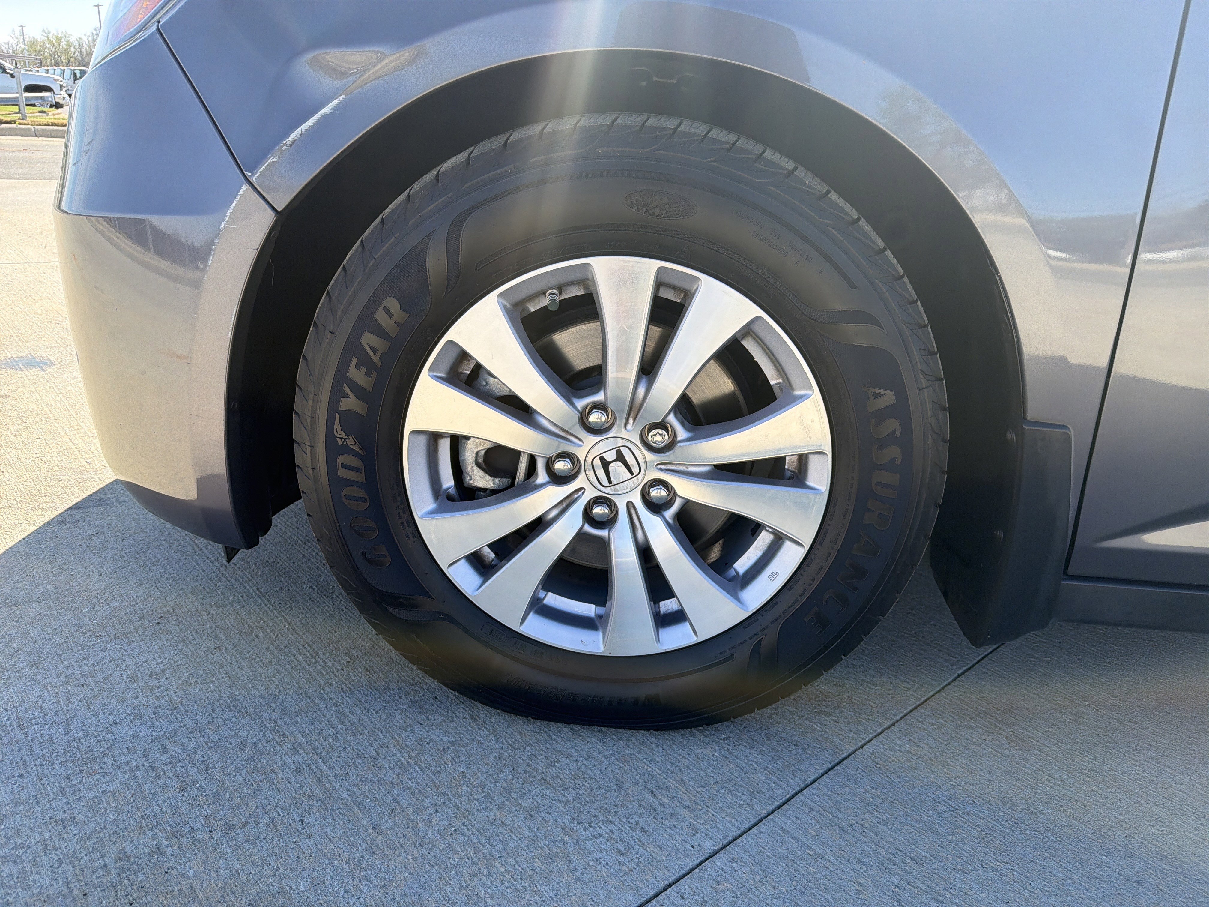 Used 2015 Honda Odyssey EX-L image 13