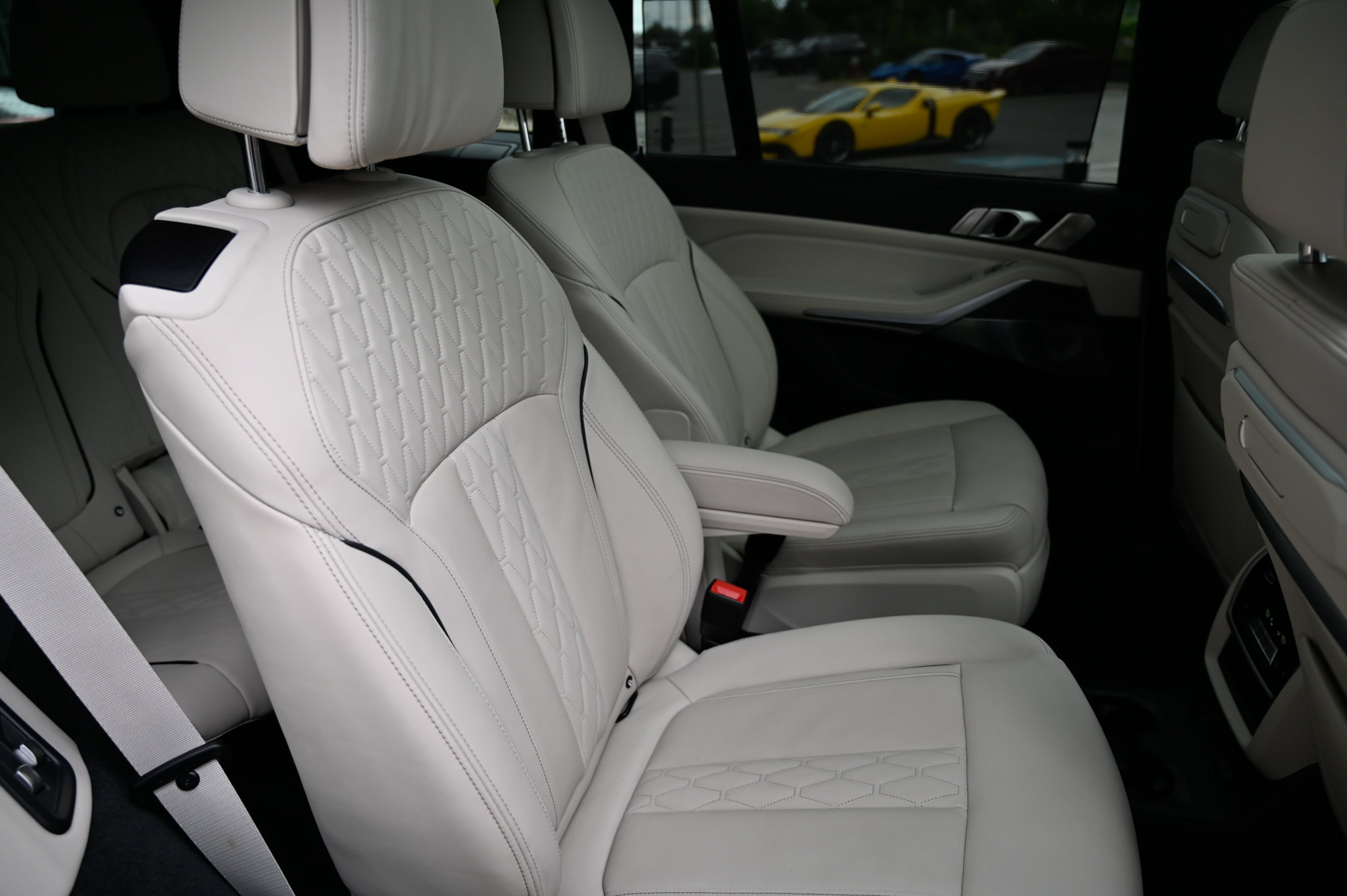 Used 2023 BMW X7 xDrive40i w/ Executive Package AWD/4WD image 52