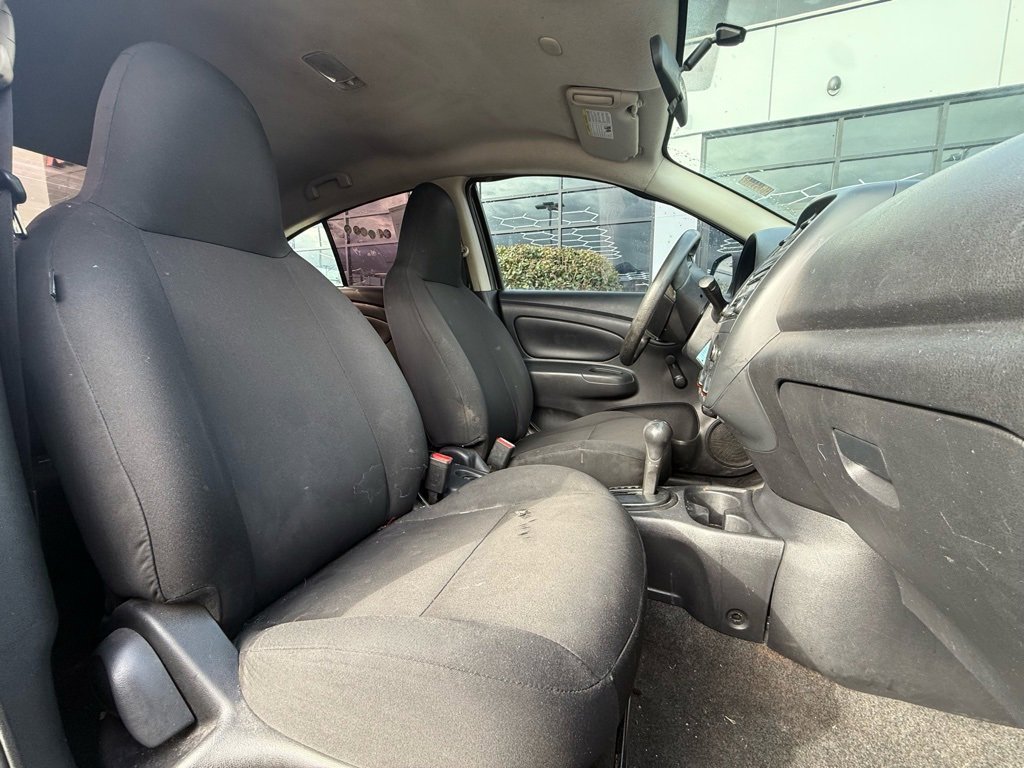 Used 2015 Nissan Versa S image 21