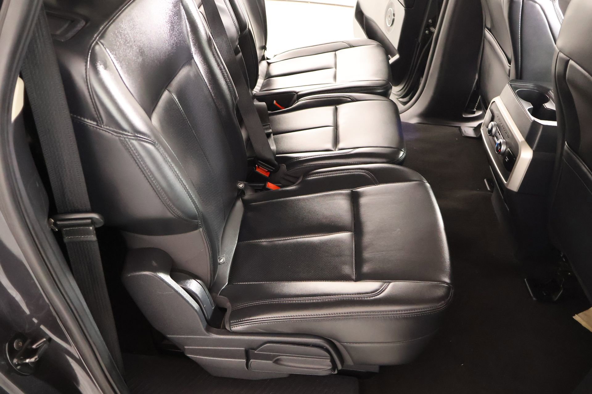 Used 2024 Ford Expedition Max XLT image 16