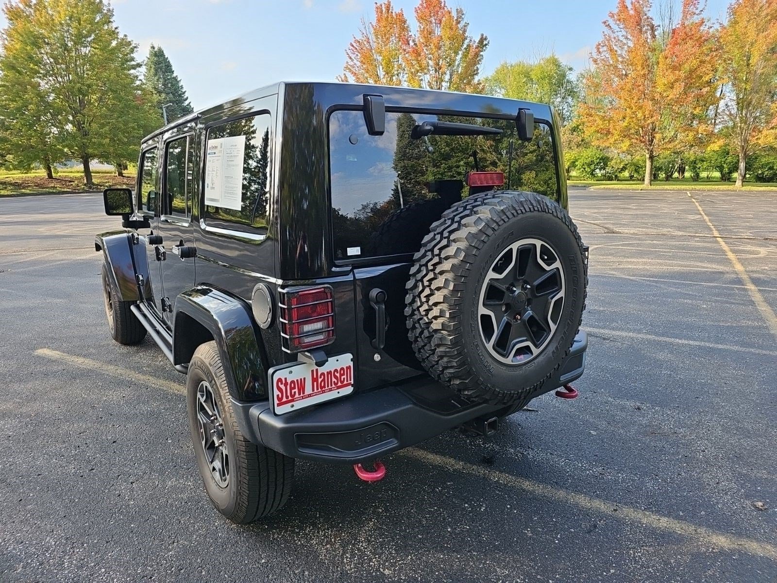 Used 2015 Jeep Wrangler Unlimited Rubicon AWD/4WD image 3