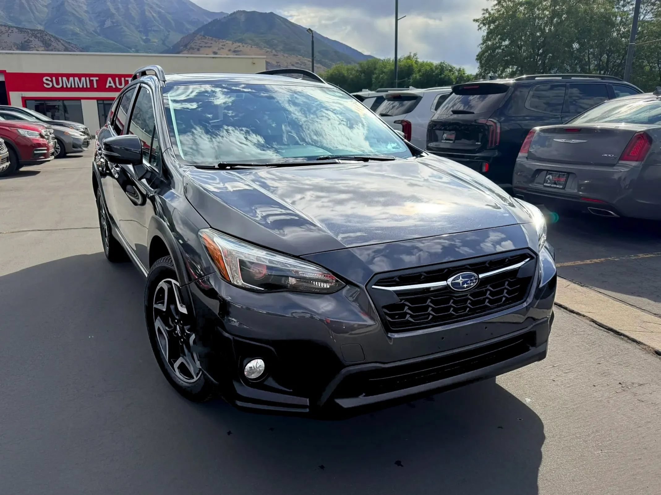 Used 2019 Subaru Crosstrek 2.0i Limited w/ Moonroof Package w/Navigation AWD/4WD image 2