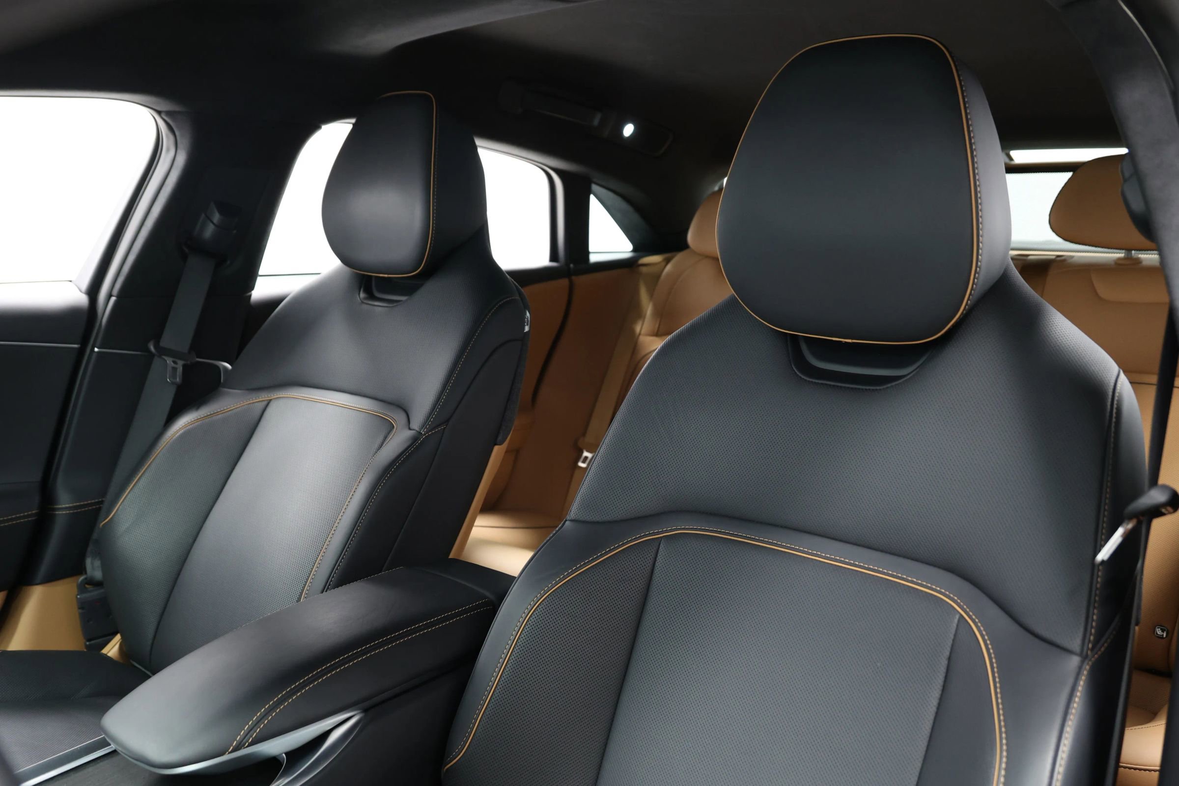 Used 2023 Lucid Air Touring image 14